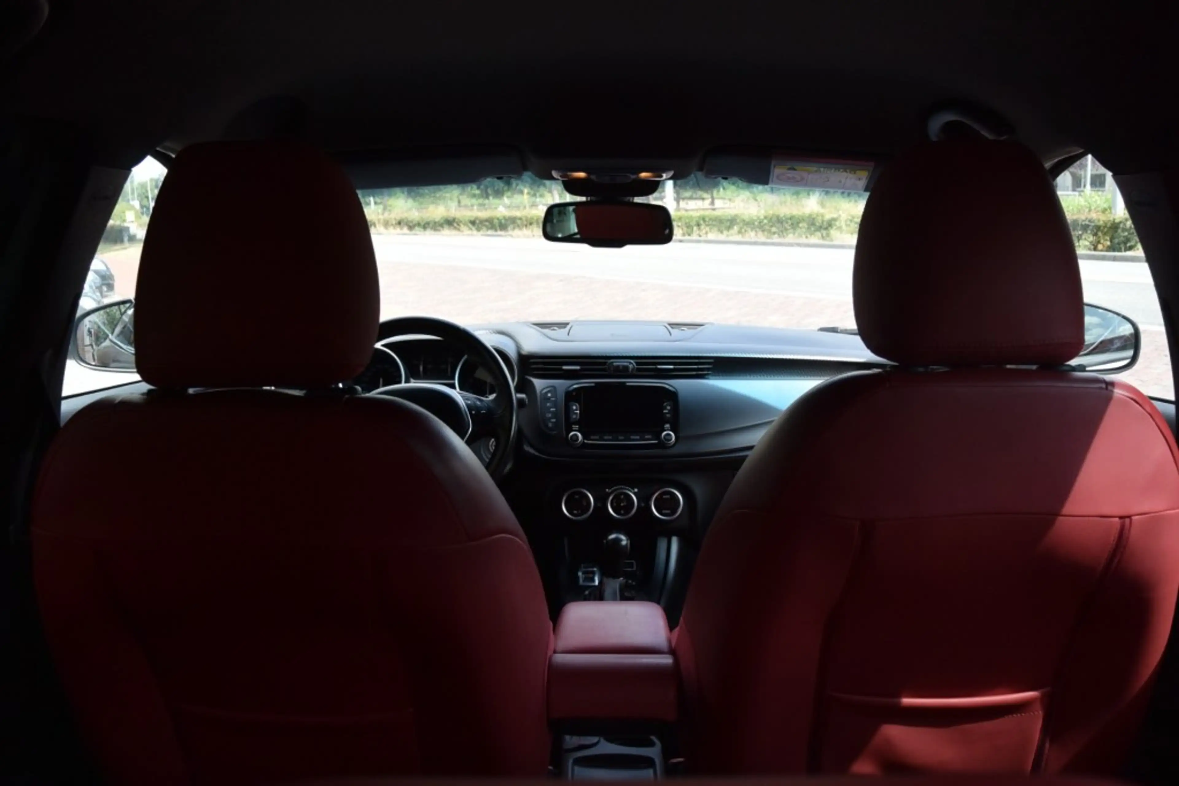 Alfa Romeo Giulietta 1.4 T M.AIR BUS. SUP / Parkcontrol / Leder / — photo 10
