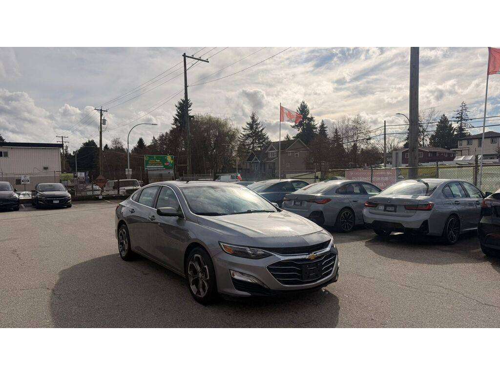 2025 Chevrolet Malibu — view 3
