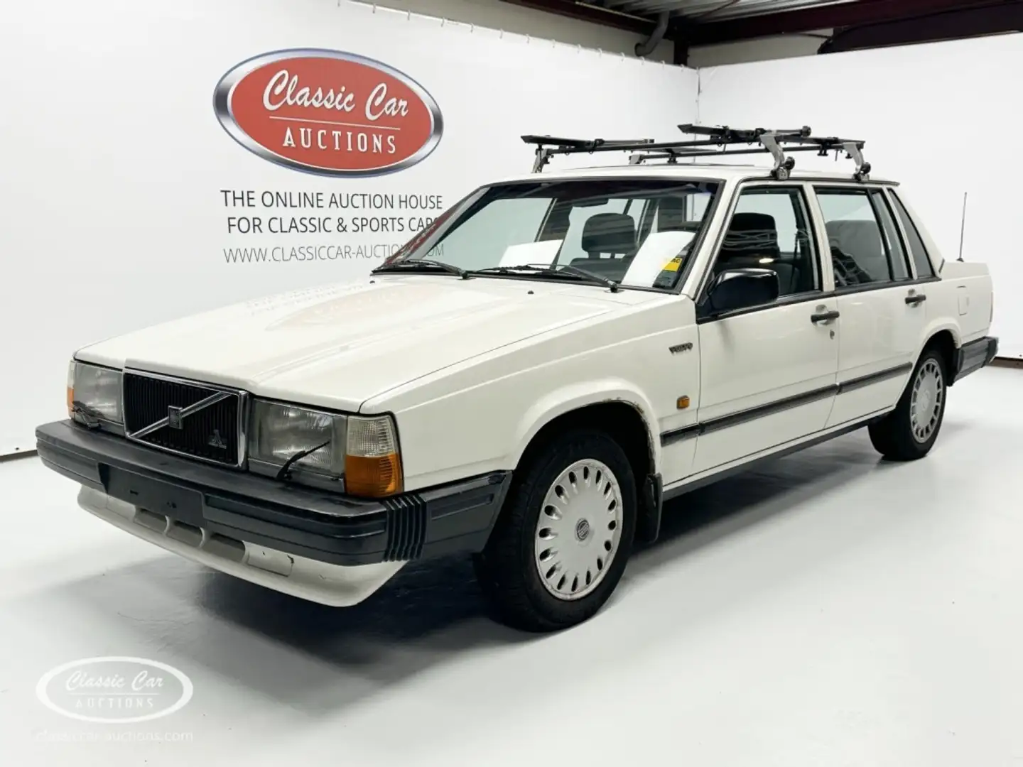 Volvo 740 GL Limousine - NO RESERVE  - ONLINE AUCTION Wit - 1