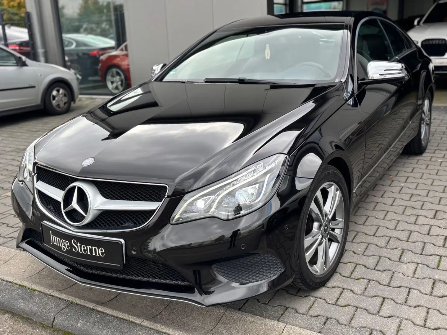 Mercedes-Benz E 250 E-250 Coupe Automatik/T.Leder/LED-Top Zustand! Schwarz - 1
