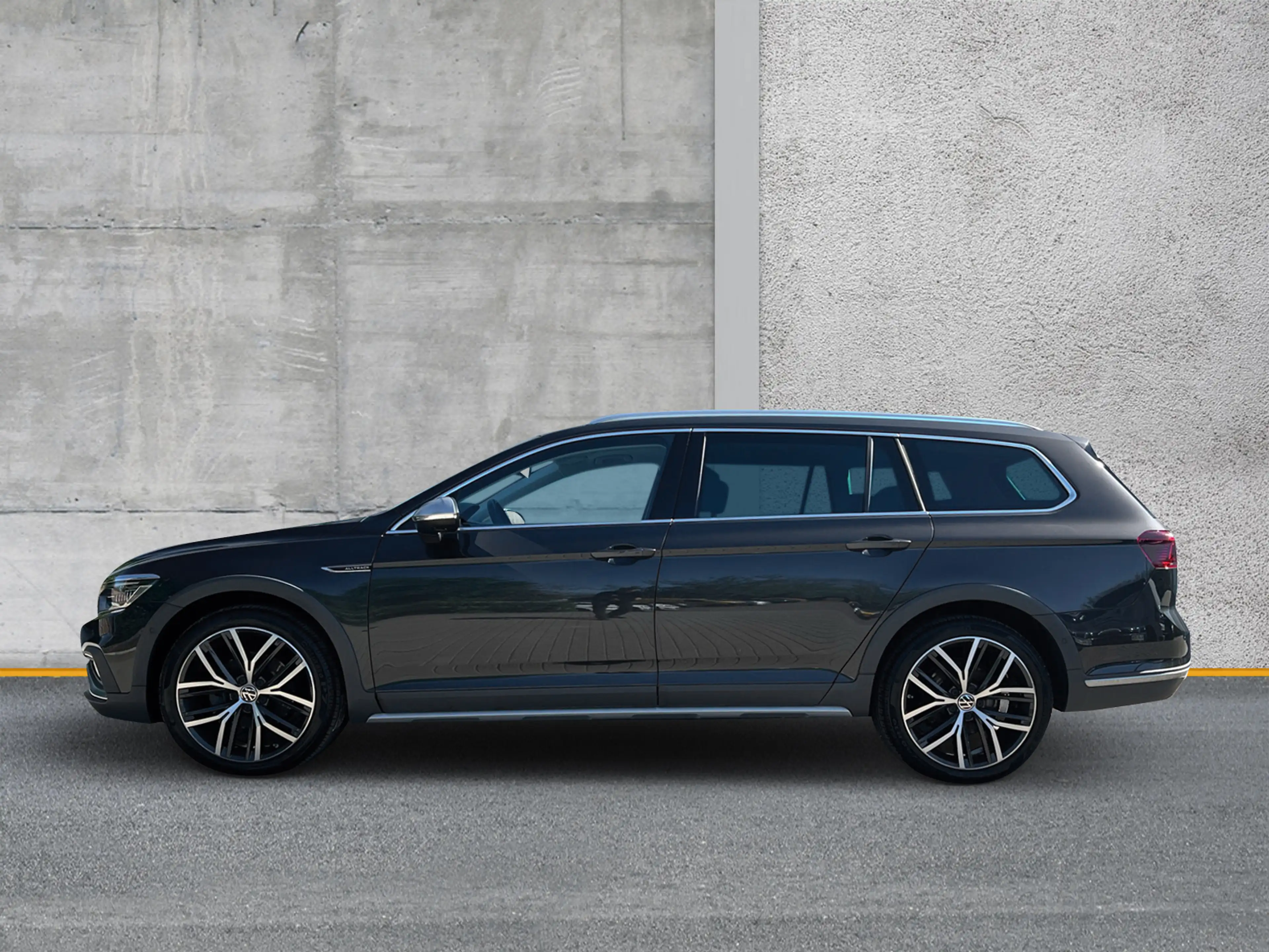 Volkswagen Passat Alltrack 2.0 TDI 4M LEDER PANO STANDHZG AHK — photo 3