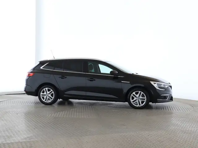 Renault Megane view 7