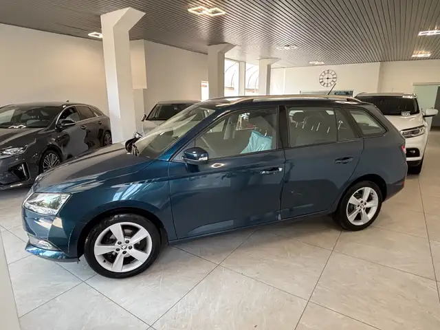 Skoda Fabia view 3