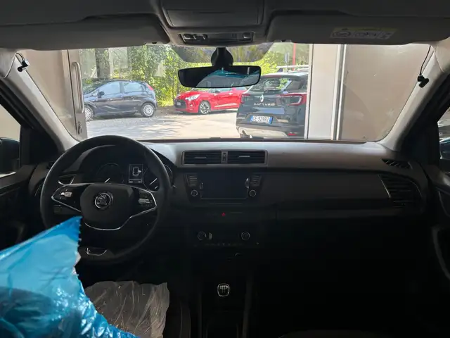 Skoda Fabia view 9