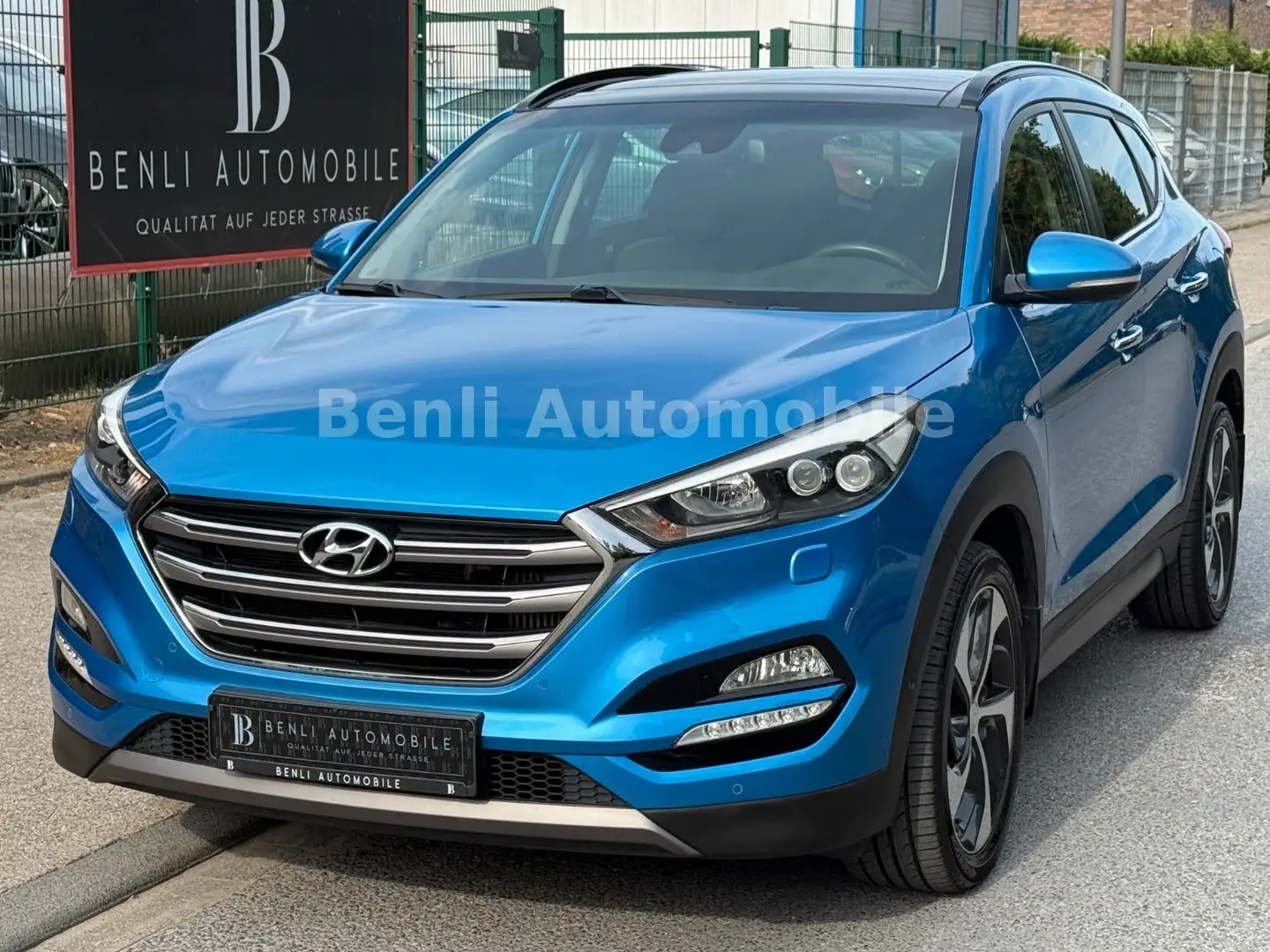 Hyundai TUCSON Premium 4WD/PANO/LEDER/NAVI/KAMERA/SHZ/ Bleu - 1