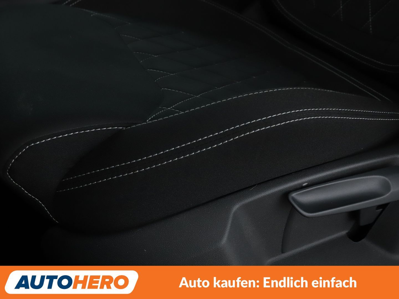 Skoda Karoq 1.5 TSI ACT SportLine Aut.*NAVI*LED*ACC*PDC*SHZ* — photo 29