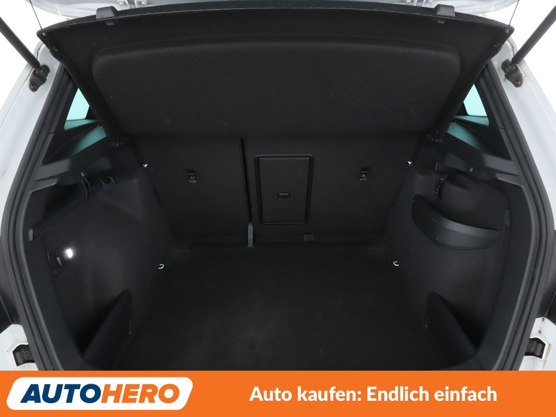 Skoda Karoq 1.5 TSI ACT SportLine Aut.*NAVI*LED*ACC*PDC*SHZ* — photo 17