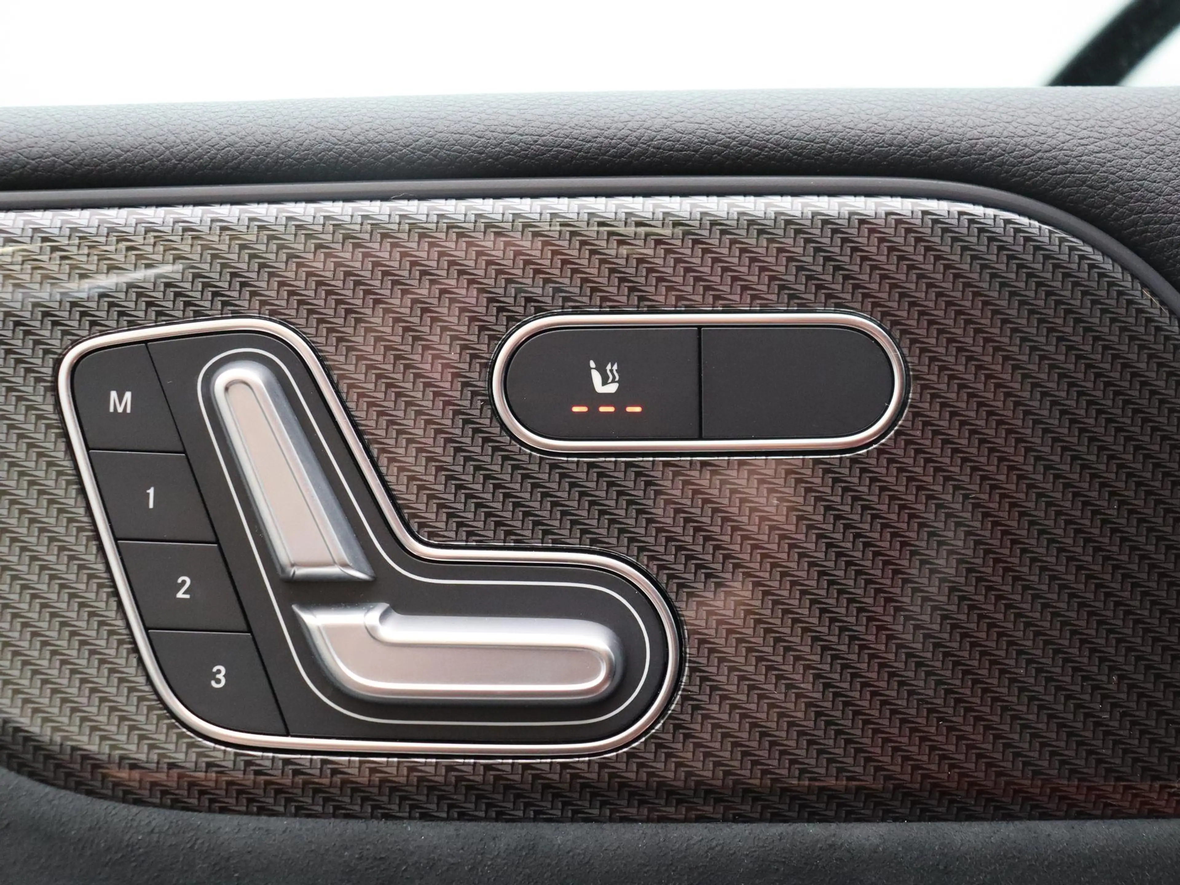 Mercedes-Benz B 250 e AMG Line + PANO DAK + MULTIBEAM + CARPLAY + — photo 8