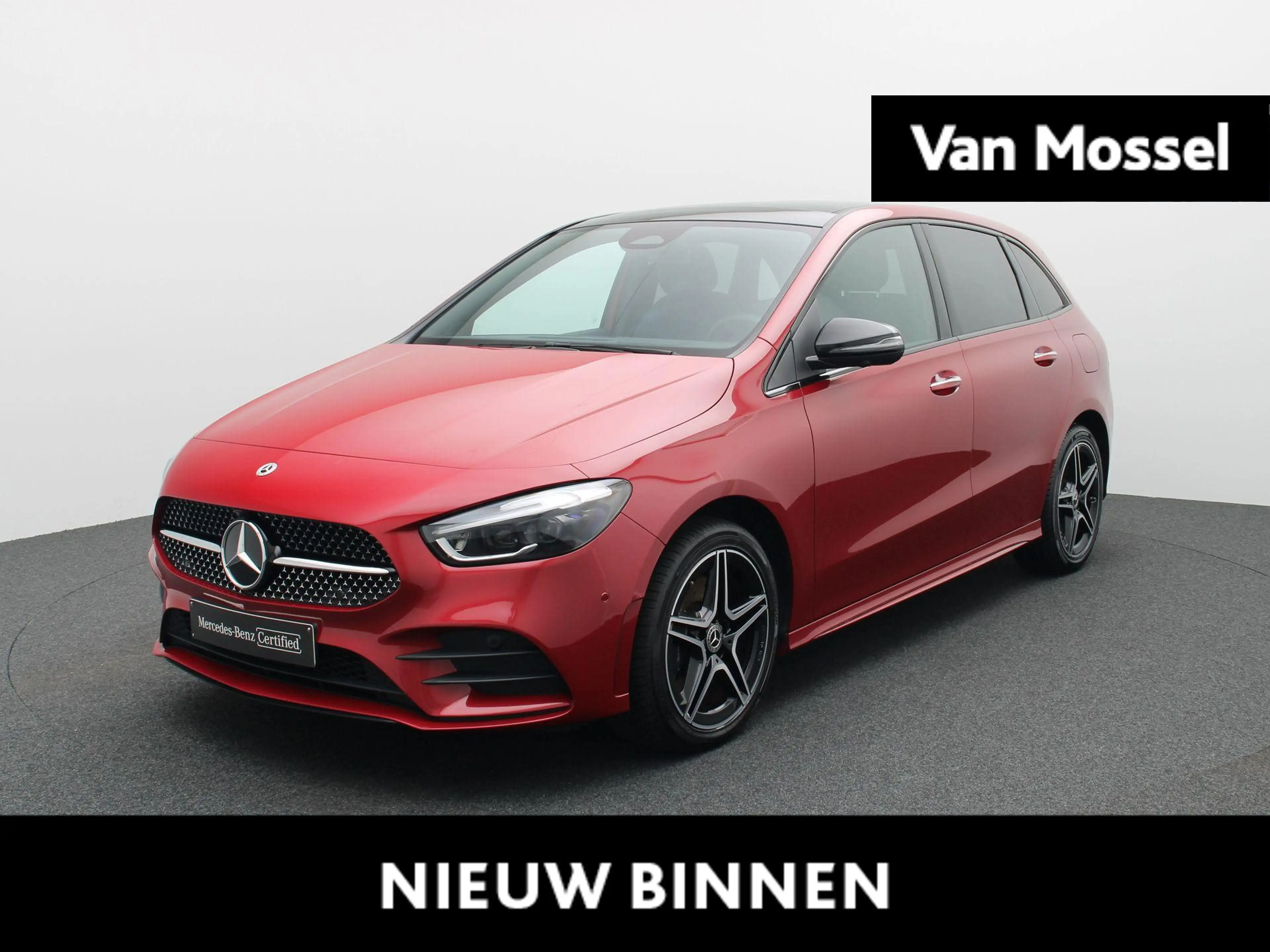 Mercedes-Benz B 250 e AMG Line + PANO DAK + MULTIBEAM + CARPLAY +