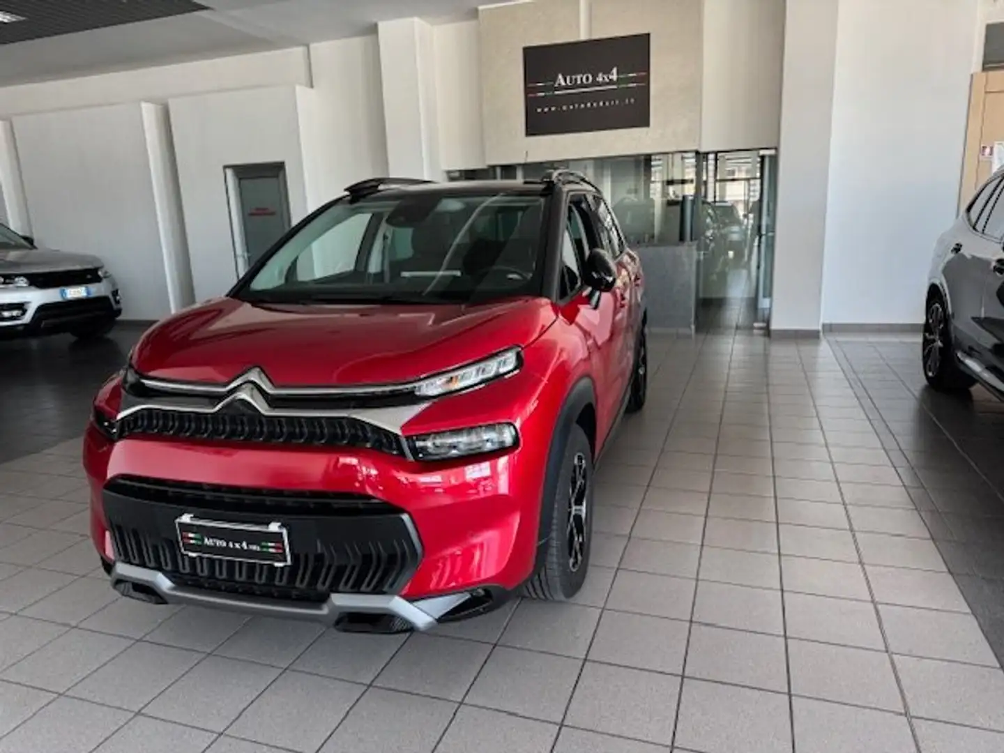Citroen C3 Aircross C3 Aircross I 1.2 puretech Shine Pack s Rood - 1