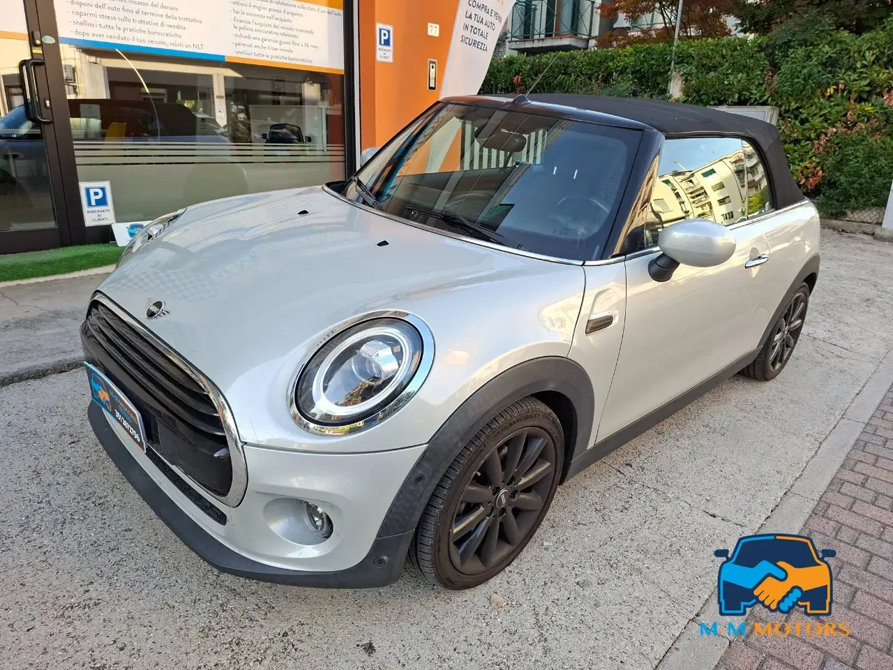 MINI Cooper Cabrio