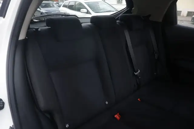 Nissan Juke view 15