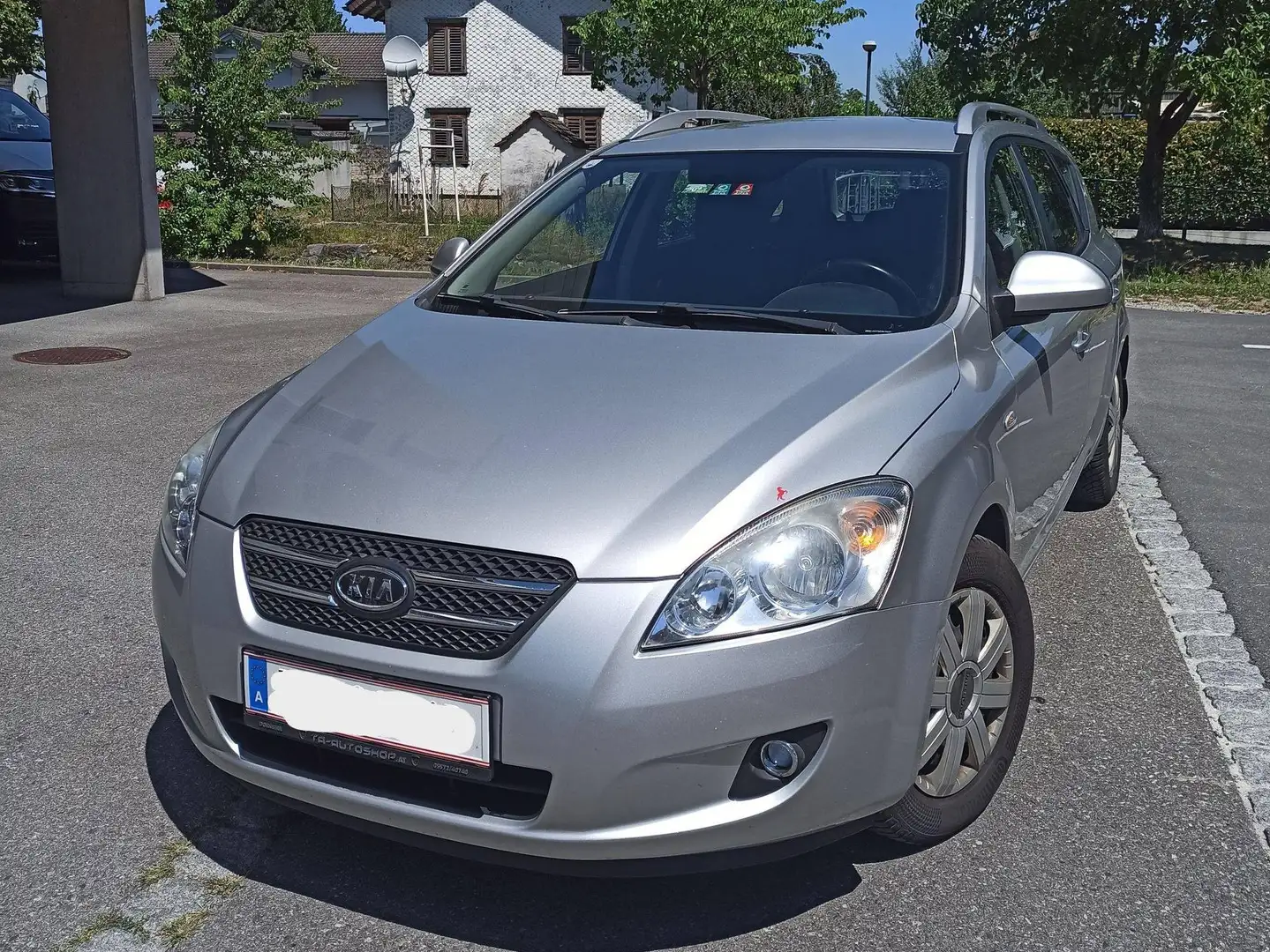 Kia Ceed SW / cee'd SW cee'd SW 1,6 CVVT Active Aut. Active Grau - 1