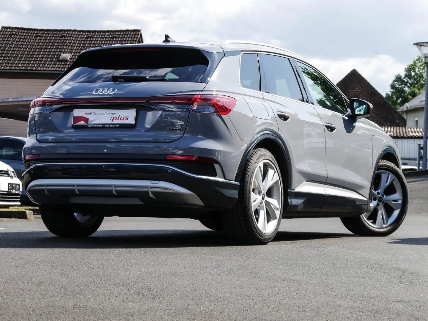 Audi Q4 e-tron 50 quattro S-Line Kamera Navi Fernlich Grau - 2
