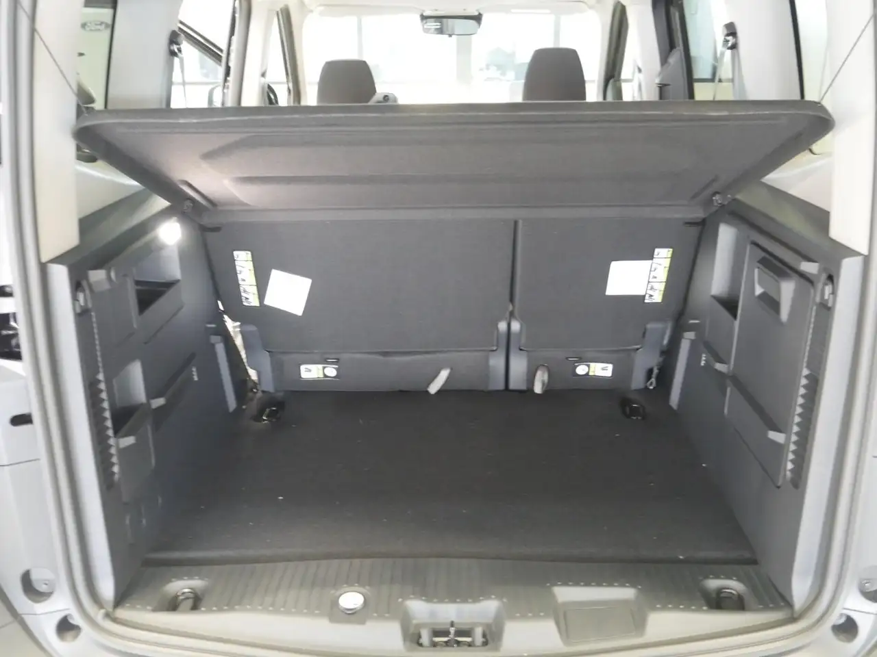 Ford Tourneo Courier 2026 — фото 15