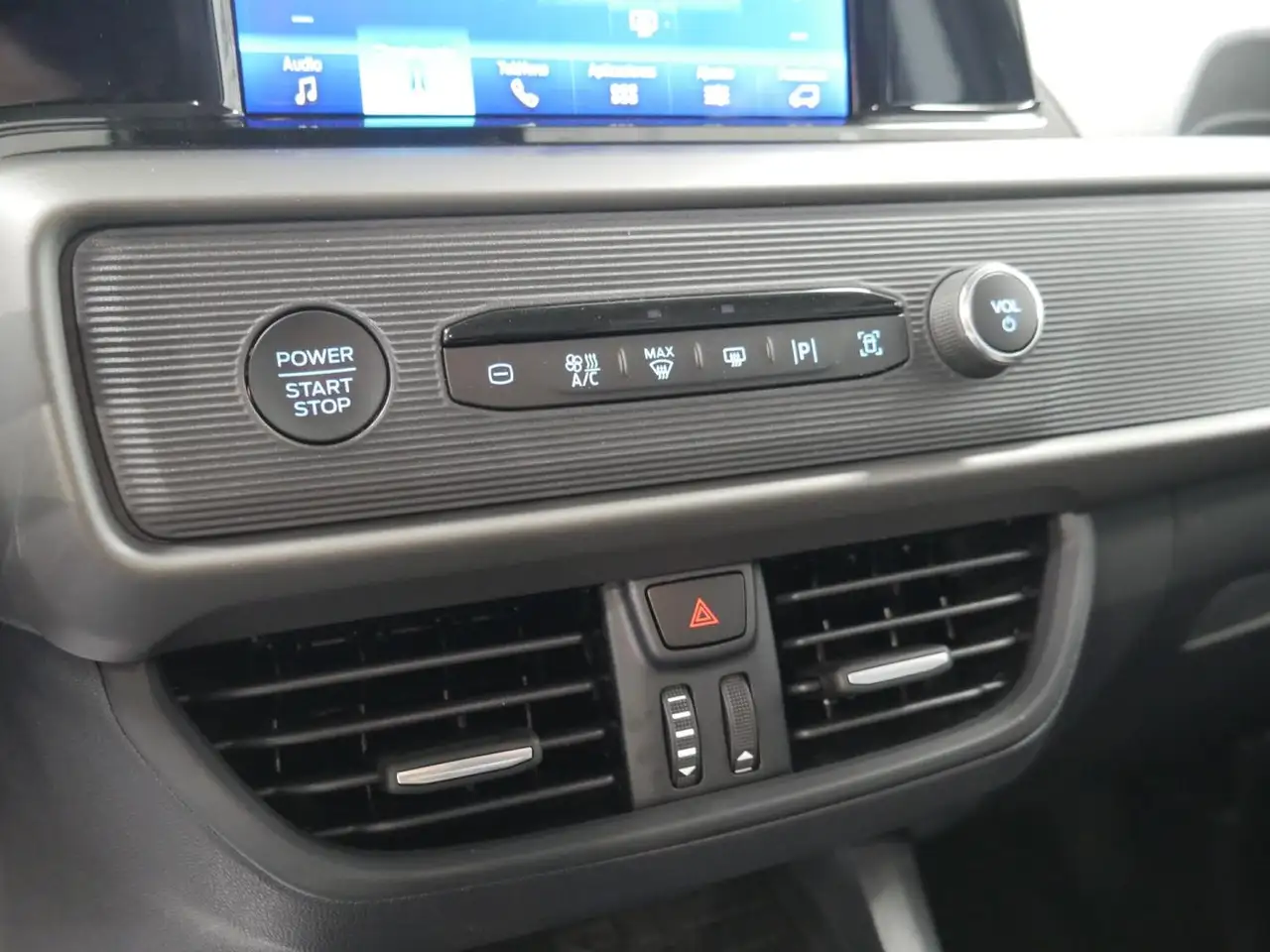 Ford Tourneo Courier 2026 — фото 12