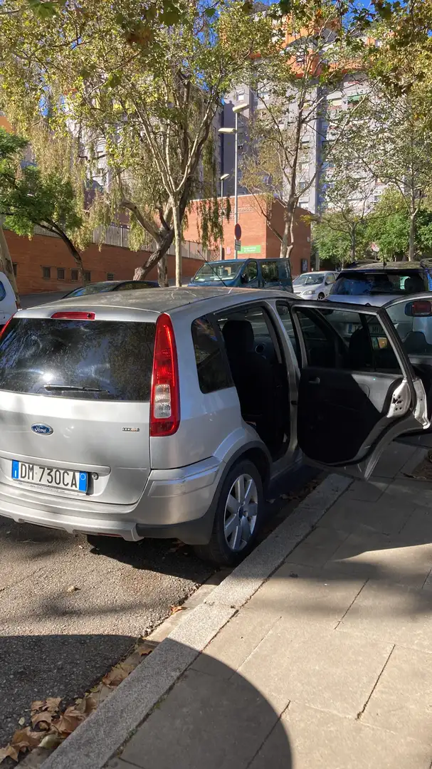 Ford Fusion 1.4 tdci + - 2