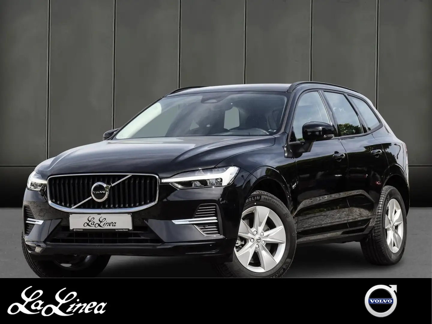 Volvo XC60 B4 Benzin Essential Aut. Navi*PDC*LED Schwarz - 1