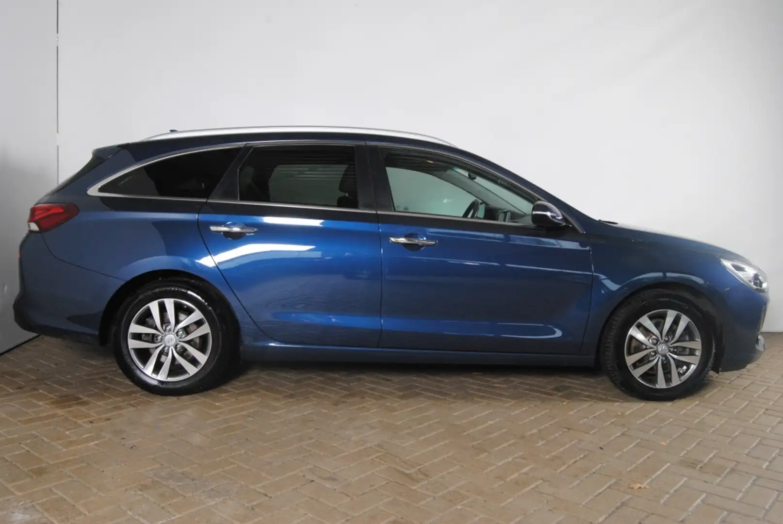 Hyundai i30 Wagon 1.4 T-GDI Premium Blauw - 2