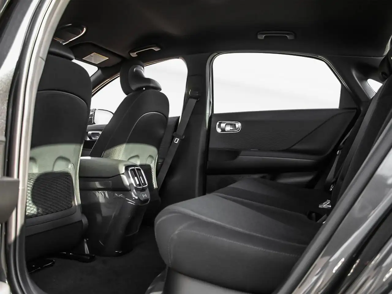 Hyundai IONIQ 6 снимка Hyundai IONIQ 6