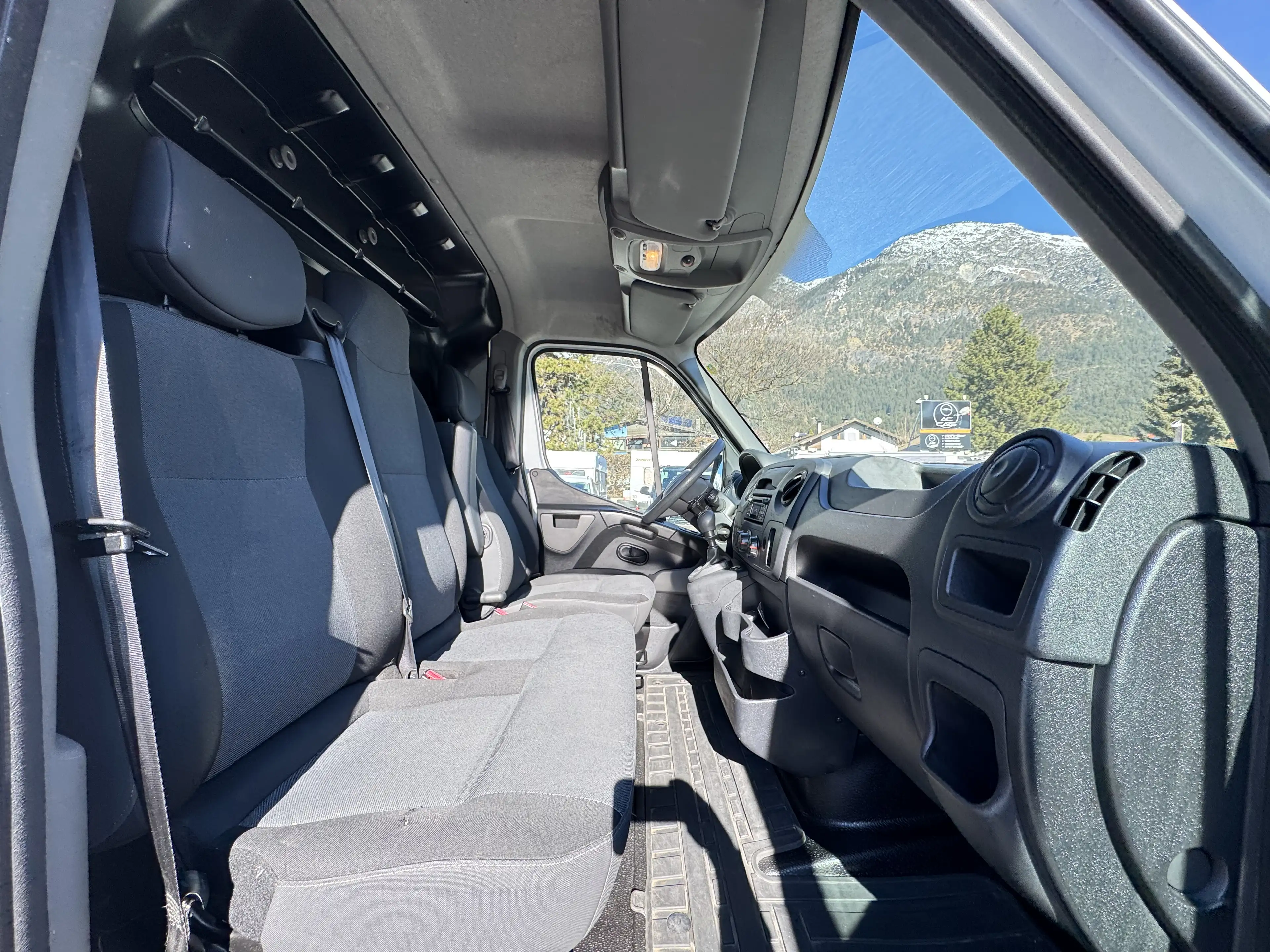 Nissan NV400 L1H1 2,8t PRO — photo 10