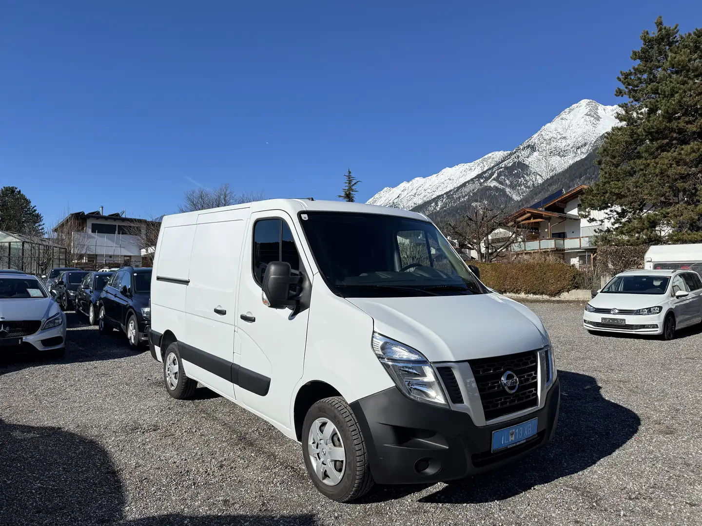 Nissan NV400 L1H1 2,8t PRO Weiß - 1
