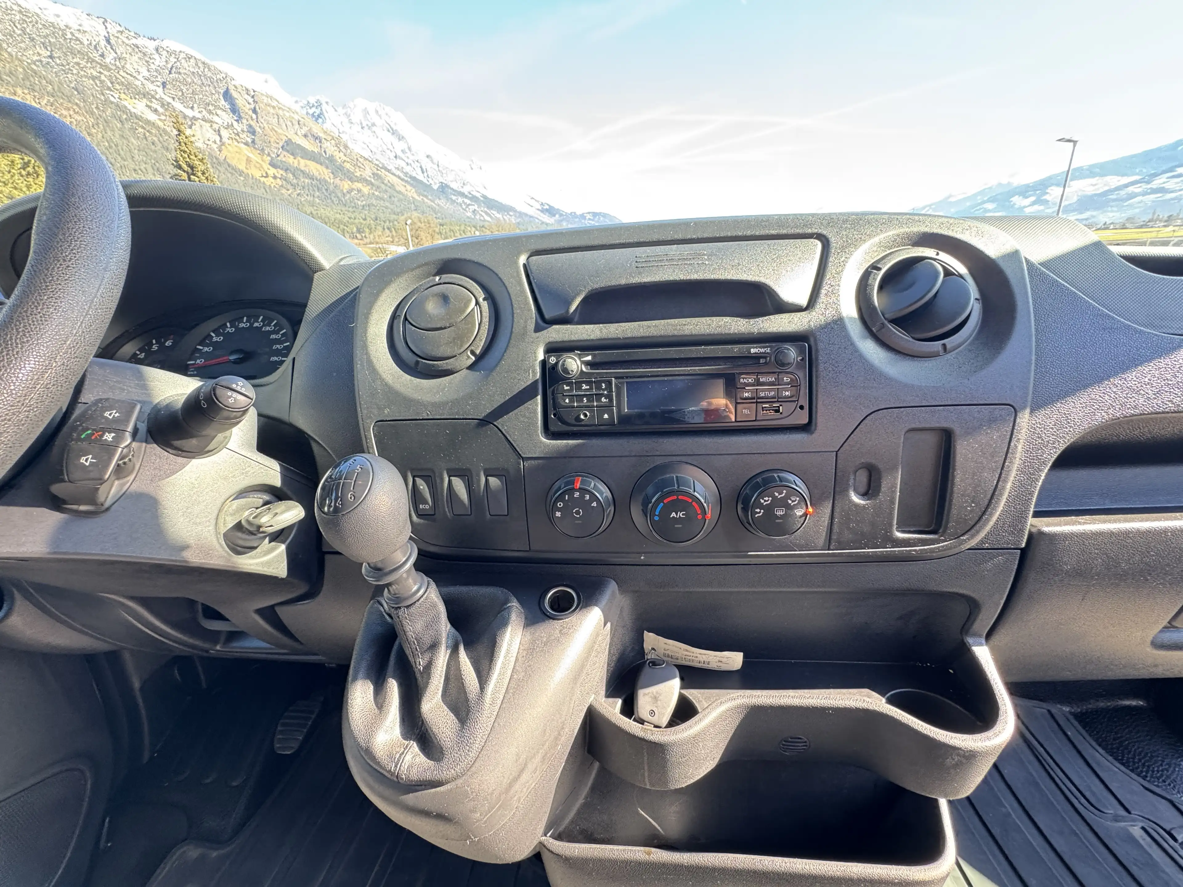 Nissan NV400 L1H1 2,8t PRO — photo 12