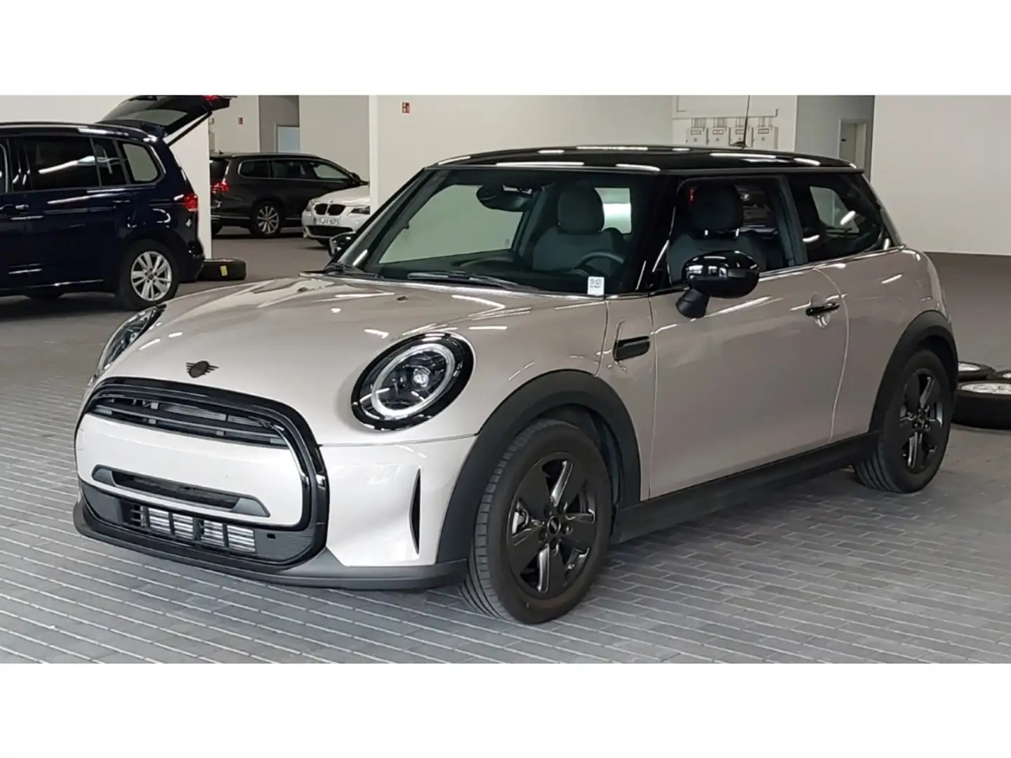 MINI Cooper Aut.+SPORTSITZ+LEDER+LED+NAVI+PDC+MFL+DAB Grau - 1