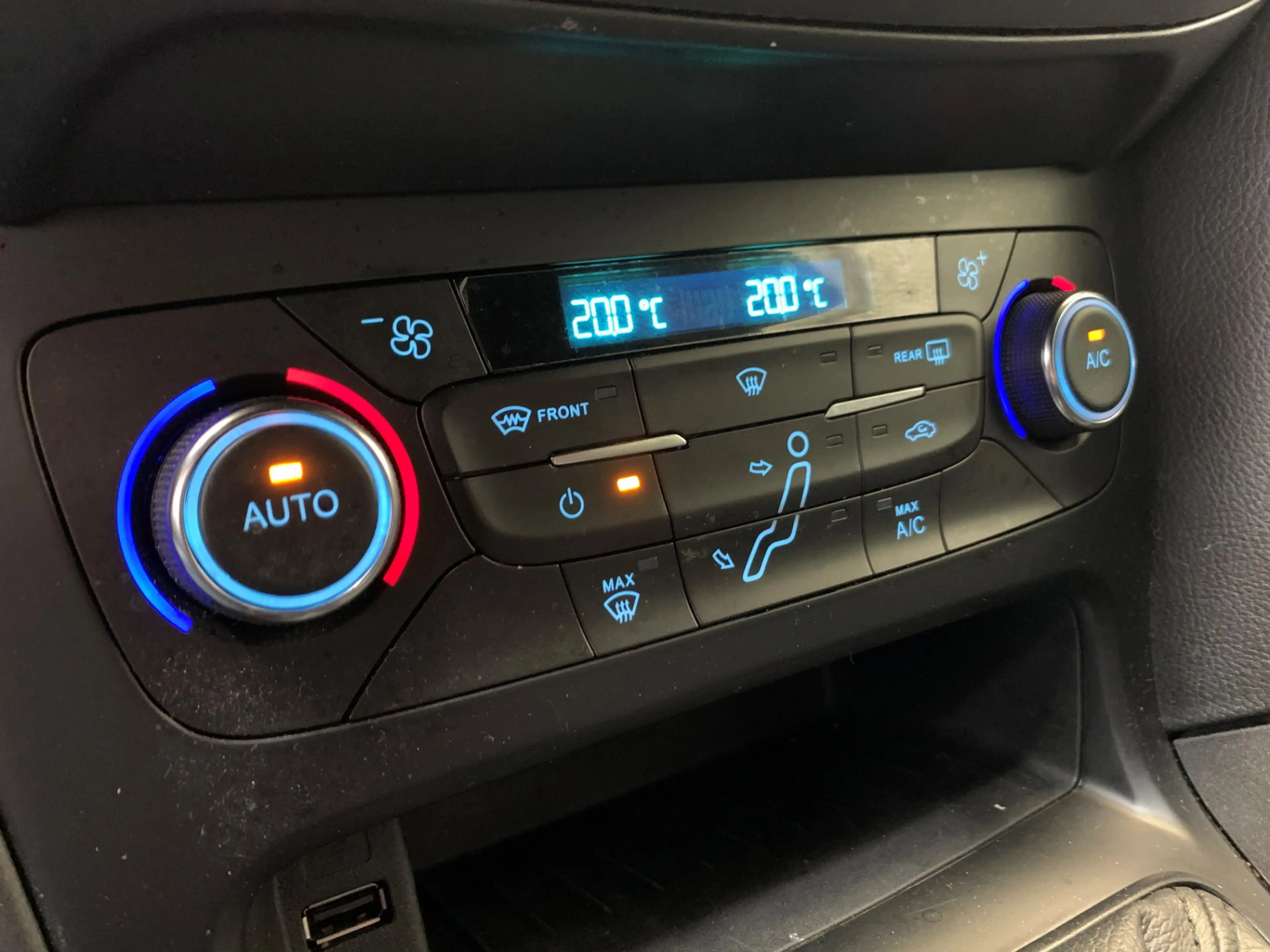 Ford Focus Wagon 1.0 ST-Line NAVIGATIE-AIRCO/ECC-PARC.FUNCTIE — photo 30