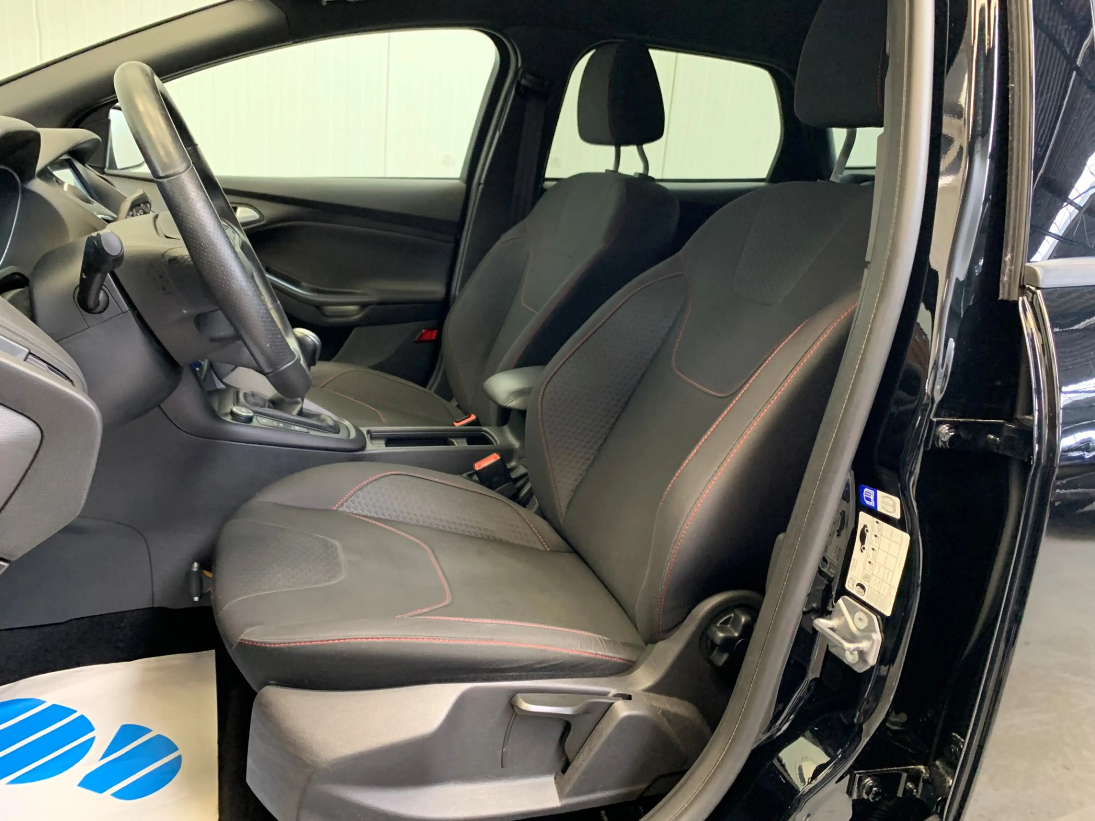 Ford Focus Wagon 1.0 ST-Line NAVIGATIE-AIRCO/ECC-PARC.FUNCTIE — photo 44