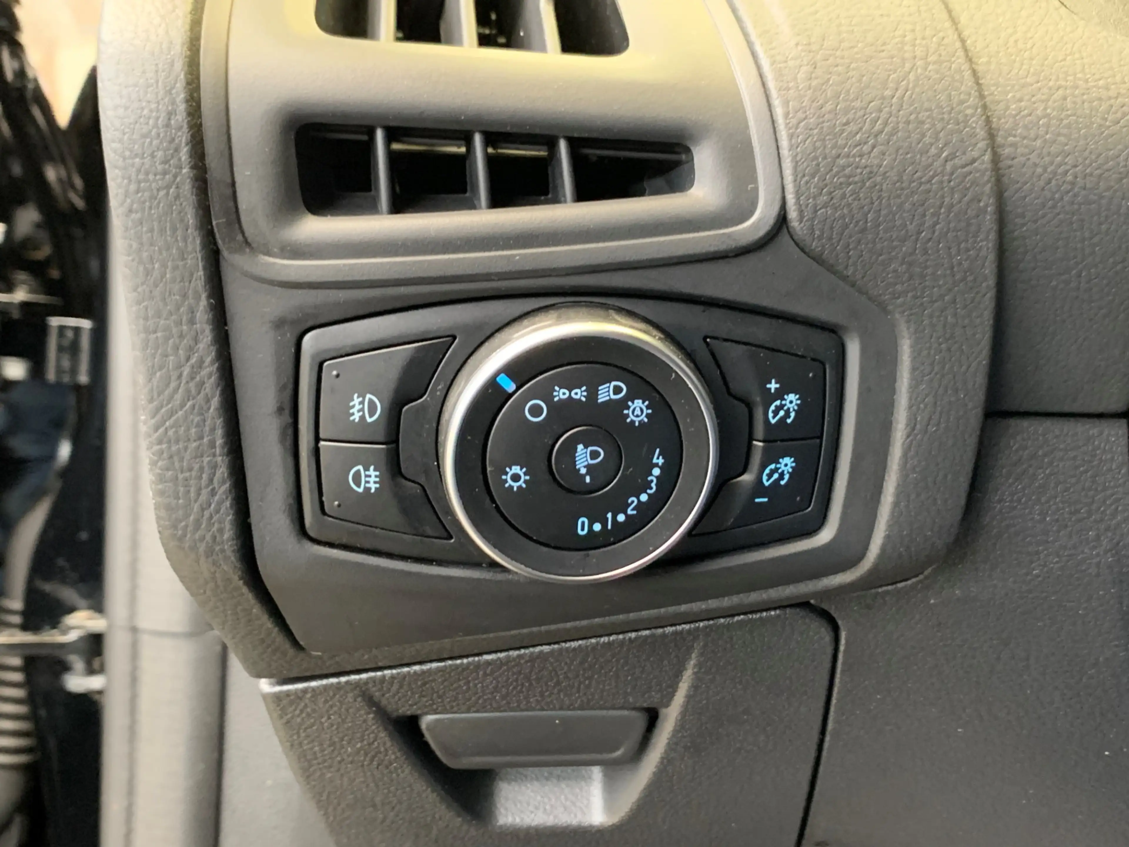 Ford Focus Wagon 1.0 ST-Line NAVIGATIE-AIRCO/ECC-PARC.FUNCTIE — photo 32
