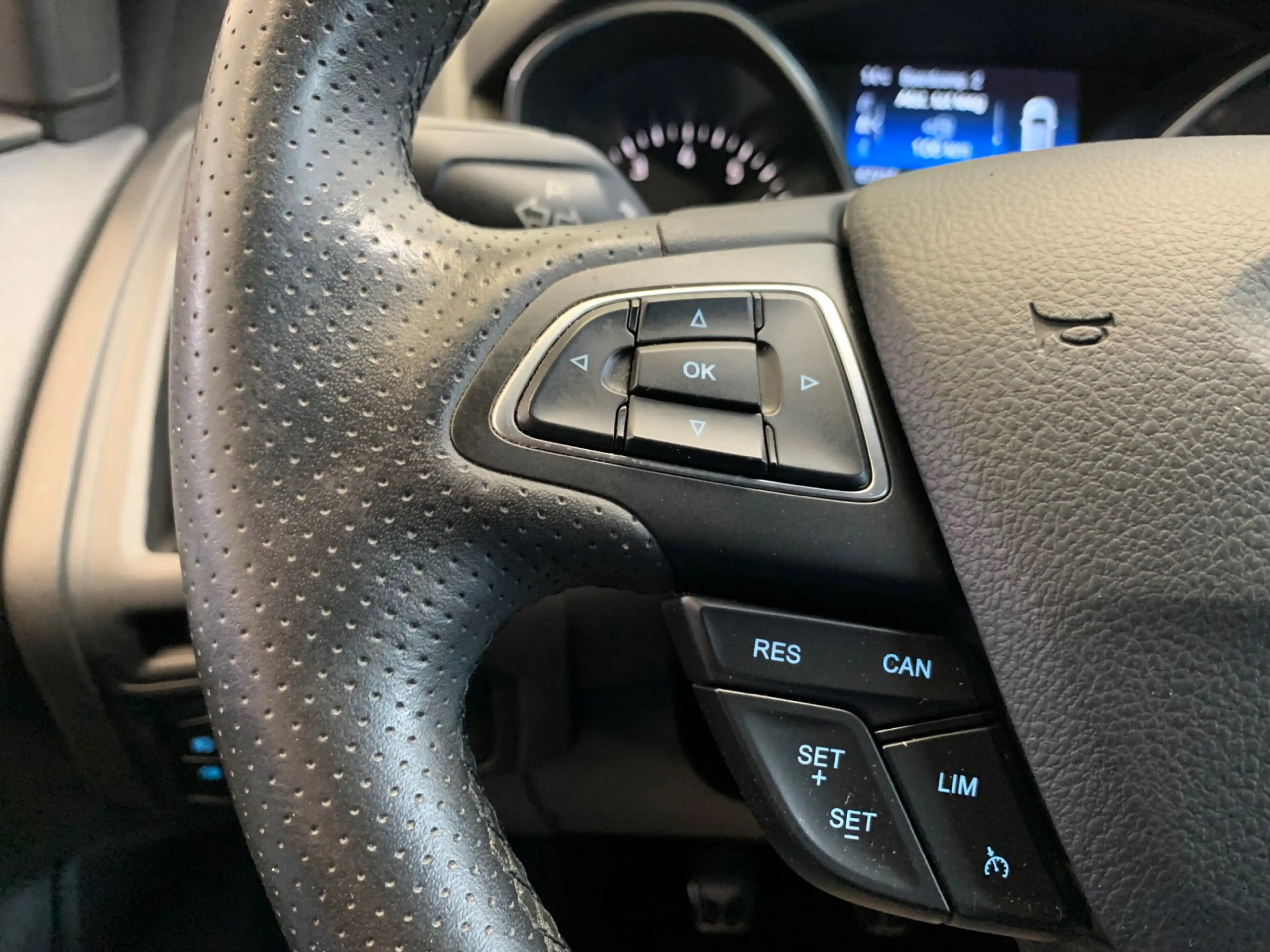 Ford Focus Wagon 1.0 ST-Line NAVIGATIE-AIRCO/ECC-PARC.FUNCTIE — photo 27