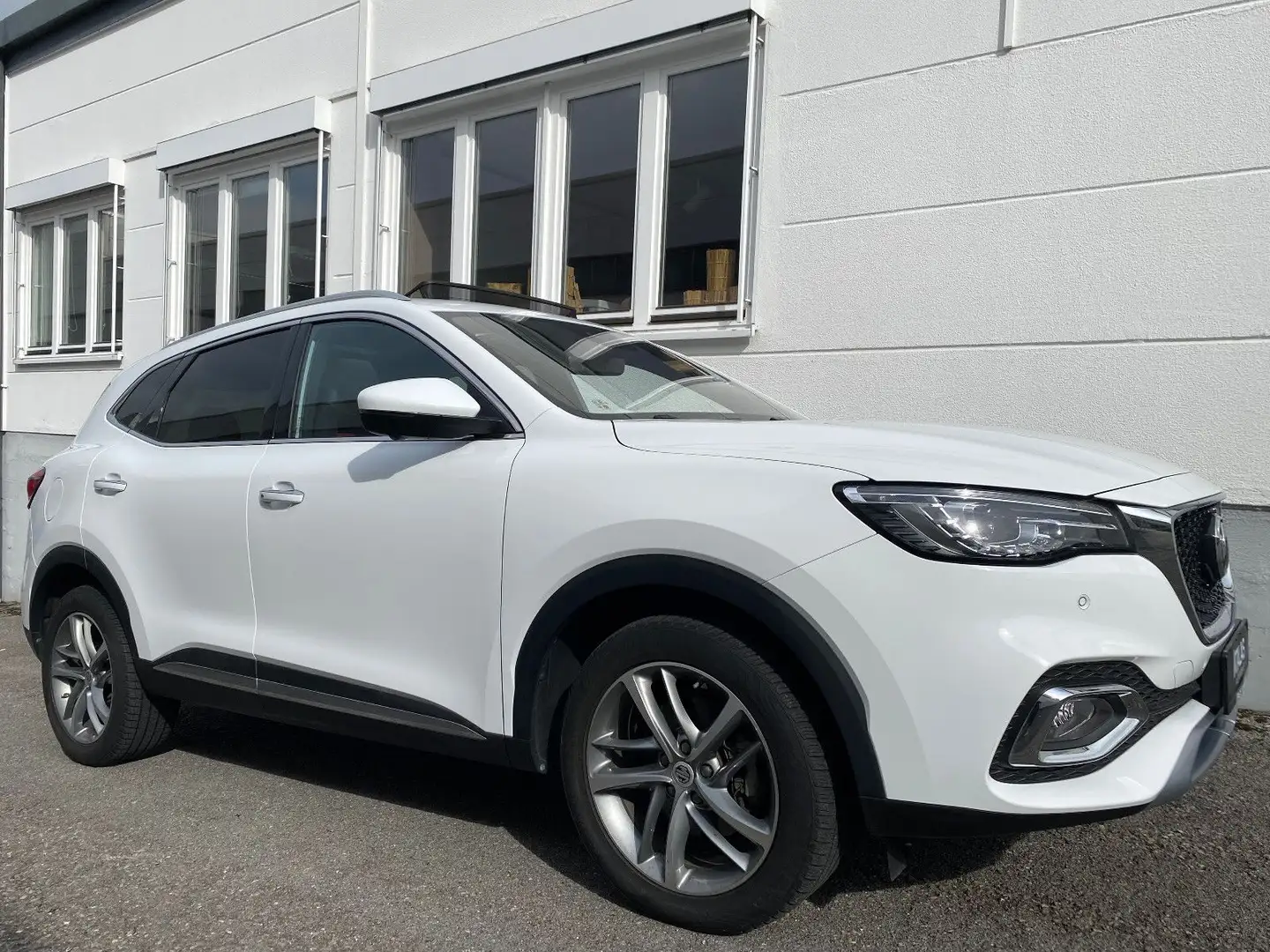 MG EHS Luxury PHEV 360°-Kamera-Panorama-LED* Weiß - 1
