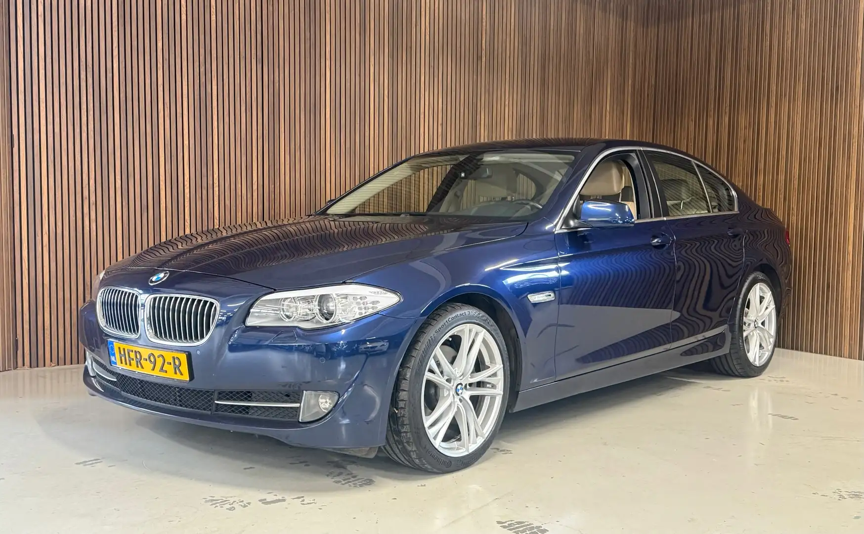 BMW 523 5-serie 523i Executive - 6 Cilinder - All weather Blauw - 1