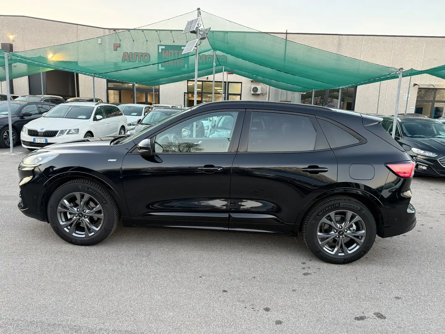 Ford Kuga Kuga 1.5 EcoBlue 120 CV aut. 2WD ST-Line Nero - 2