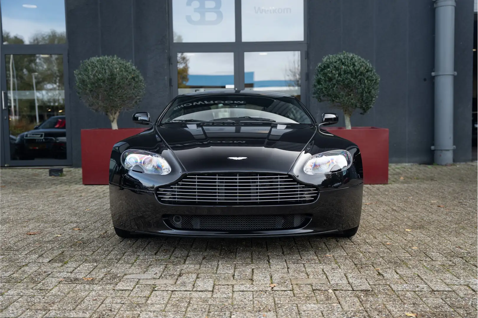 Aston Martin Vantage 4.3 V8 37k km!, Xenon, Cruise-control, Memory-seat Black - 2