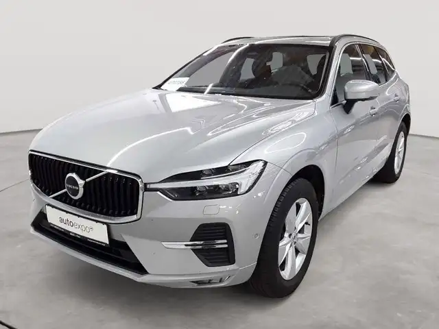 Volvo XC60 view 2