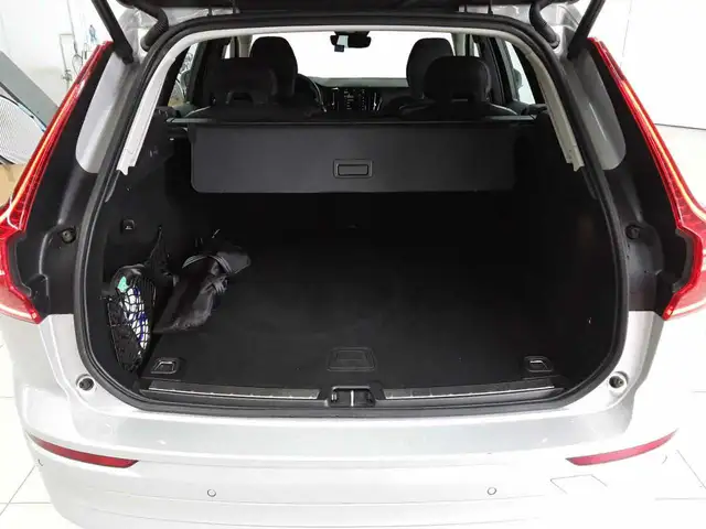 Volvo XC60 view 15
