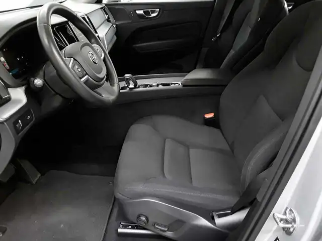 Volvo XC60 view 7