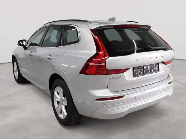 Volvo XC60 view 5