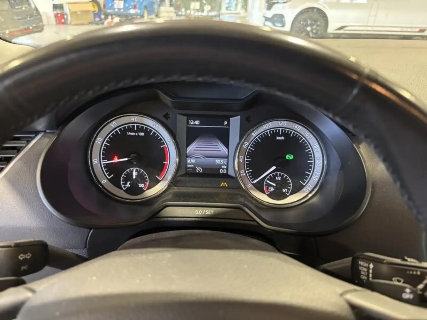 Skoda Octavia Combi 1,4 TSI Style DSG Schwarz - 2