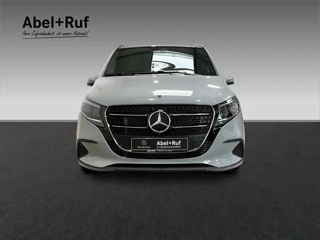 Mercedes-Benz V-Class view 2