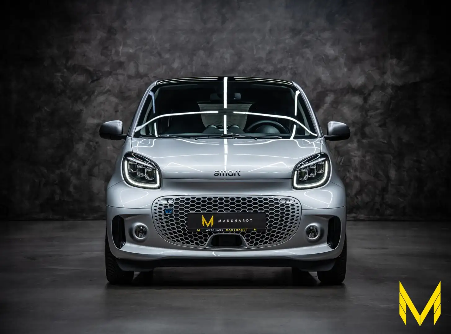 smart forTwo EQ coupe passion EXCLUSIVE:WIE-NEU-WAGEN! Silber - 2