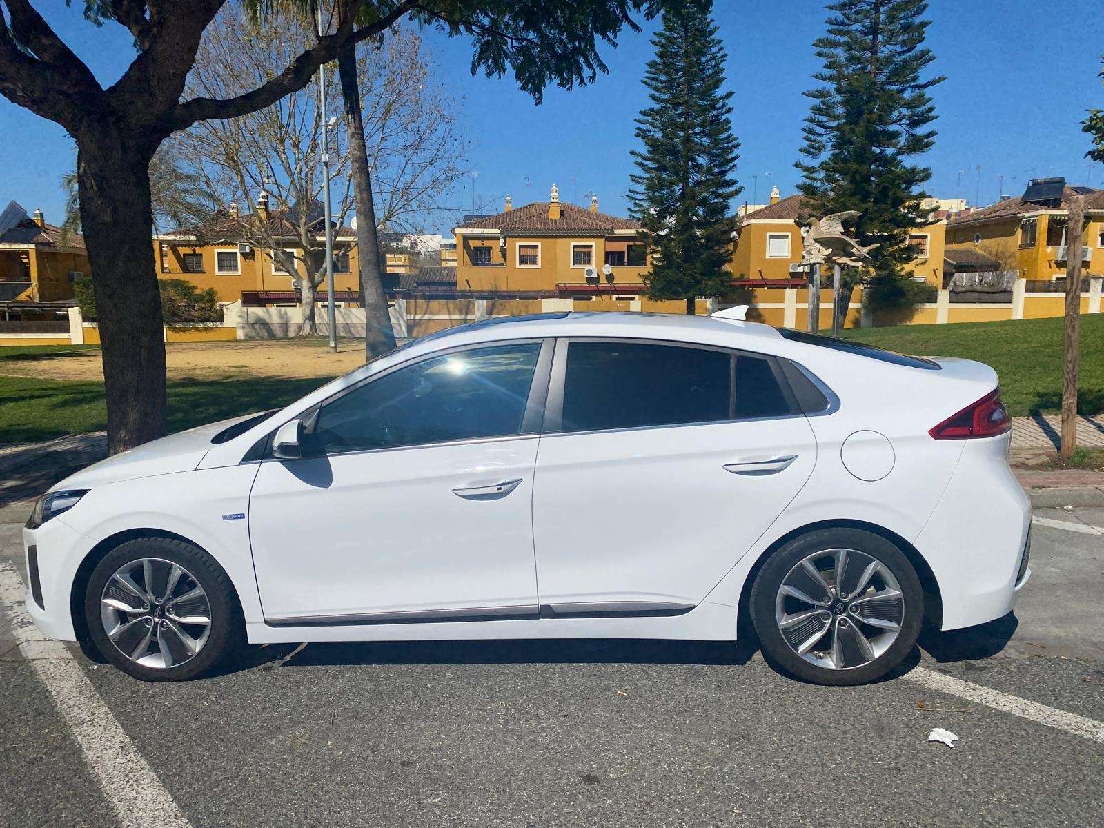 Hyundai IONIQ Ioniq PHEV 1.6 GDI Style Style - foto 1