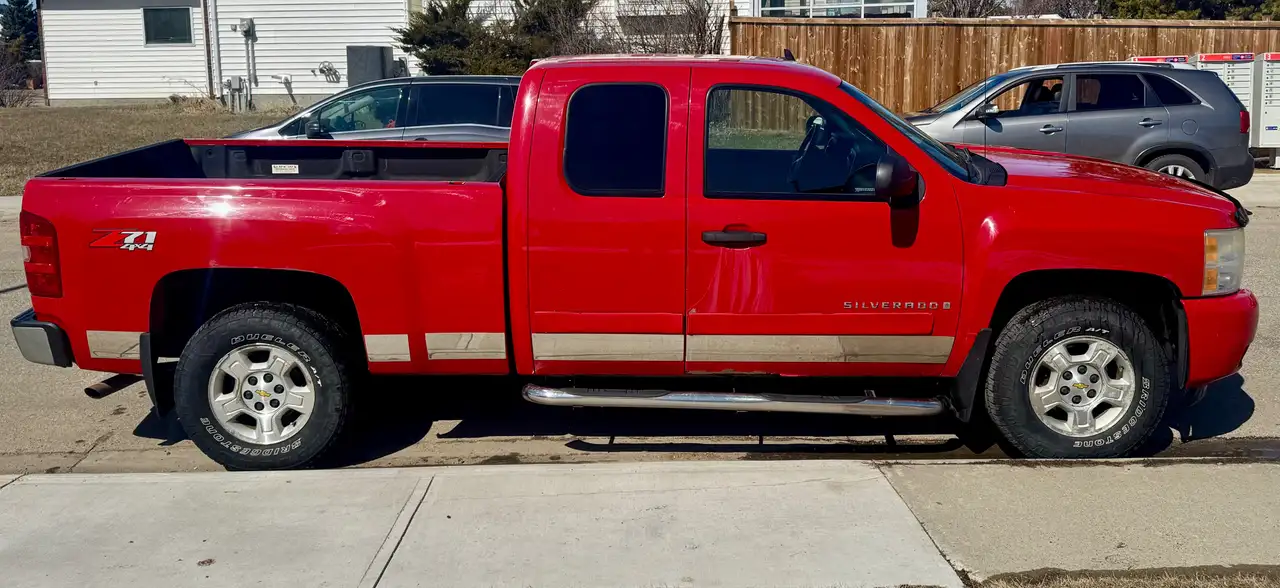 Chevrolet Silverado 1500 снимка Chevrolet Silverado 1500