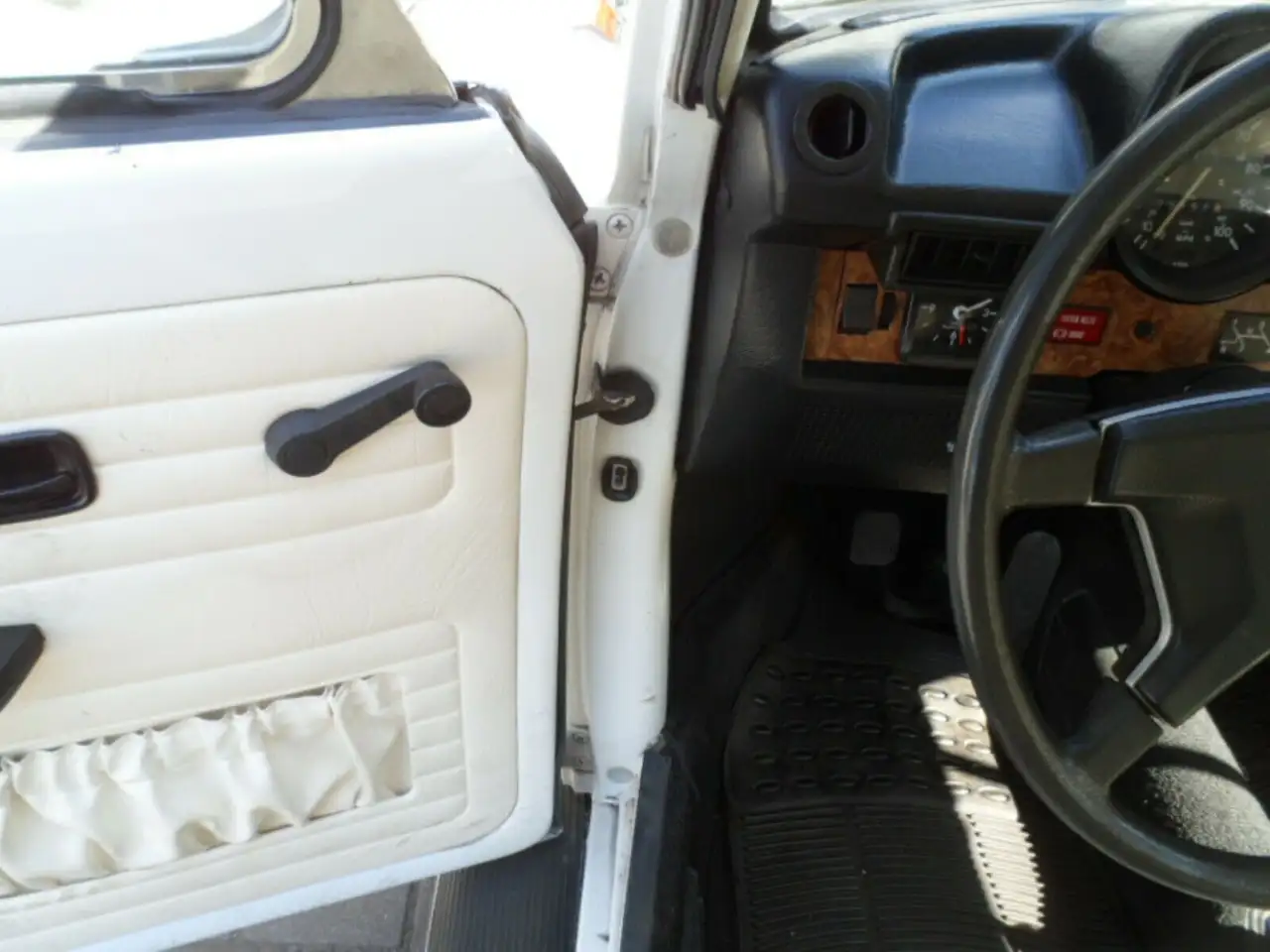Volkswagen Käfer 1303 Cabriolet letztes Modell White White, foto 7