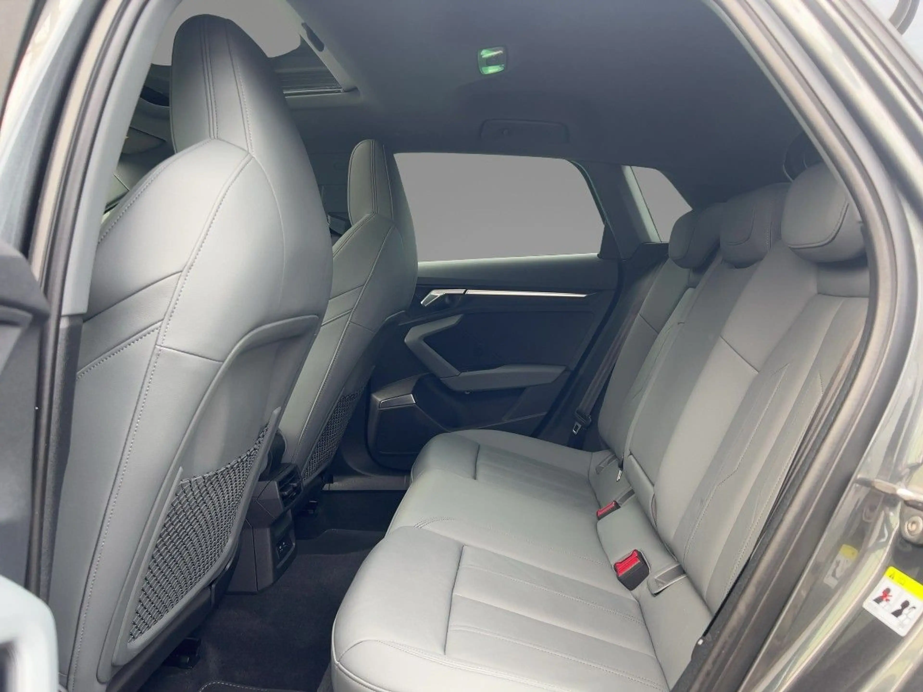 Audi S3 TFSI quattro S tronic Matrix Pano K — photo 9