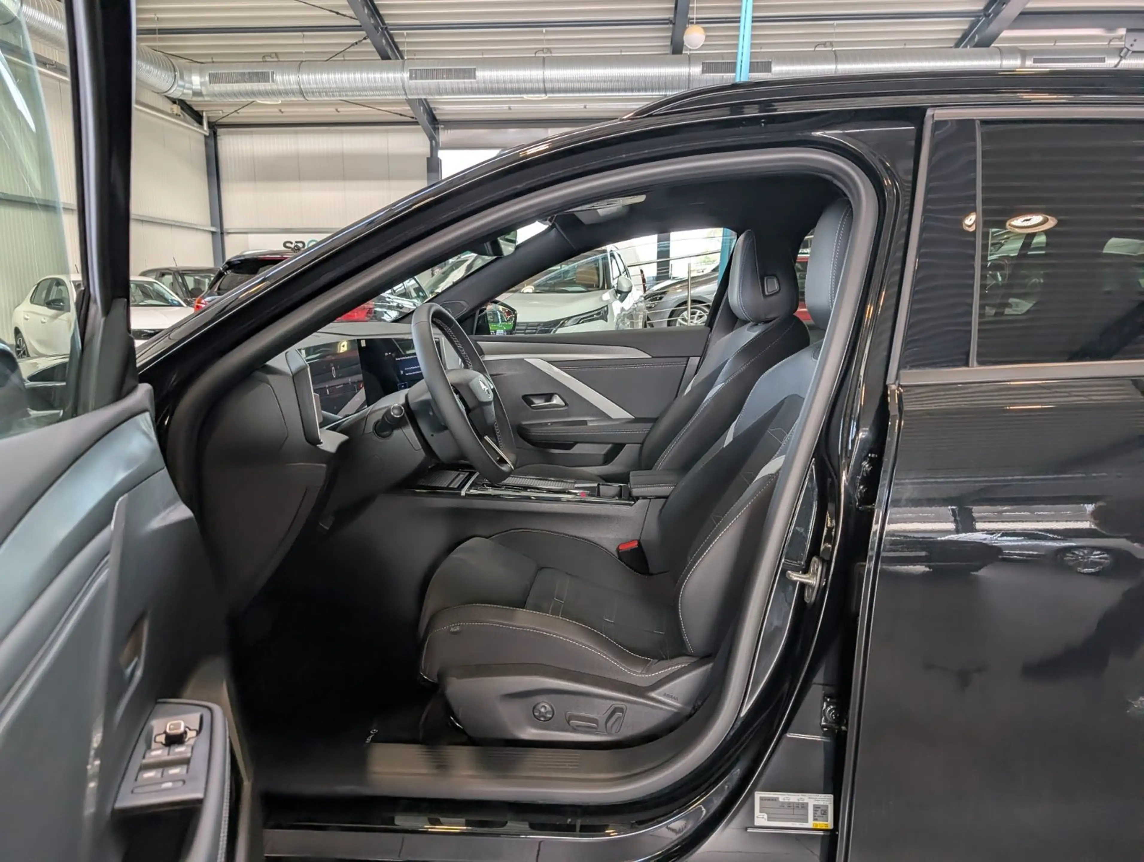 Opel Astra SH LH Nav Headup Panorama Kamera AHK 11kWh — photo 9