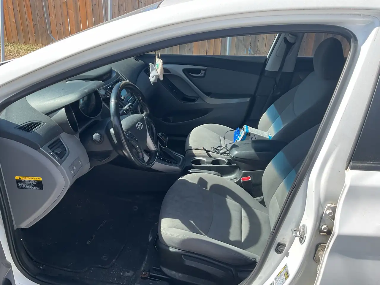 Hyundai ELANTRA снимка Hyundai ELANTRA
