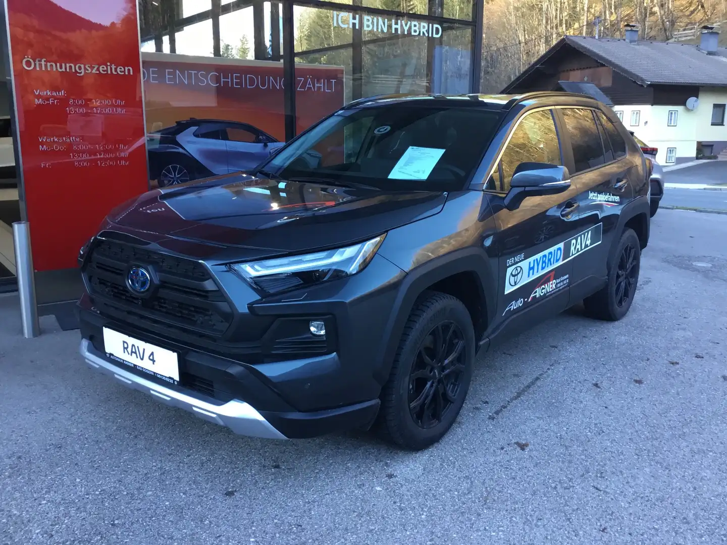 Toyota RAV 4 RAV4 2,5 Hybrid Adventure AWD Grau - 2